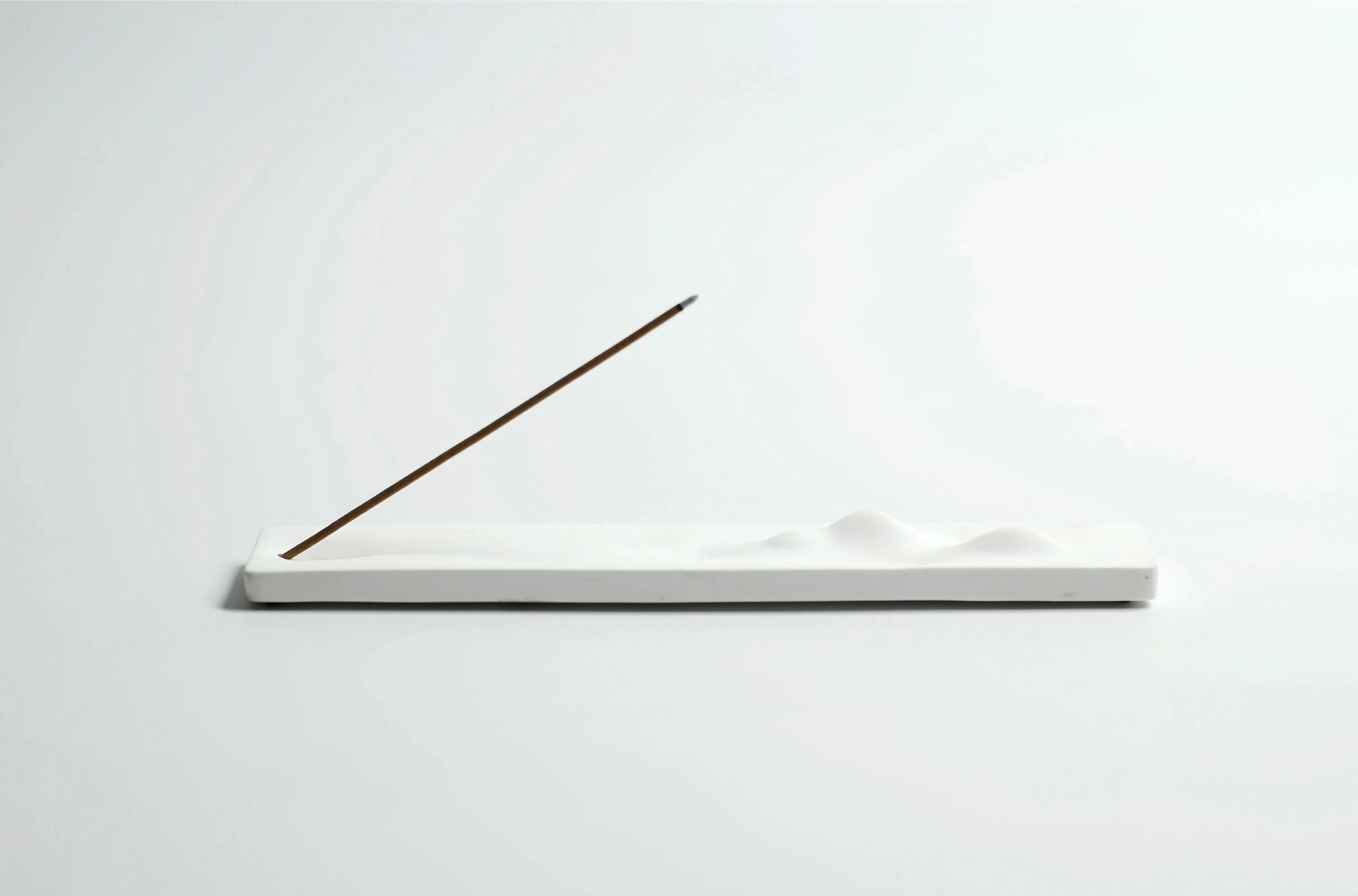 Minimal Ridge Ceramic Incense Holder