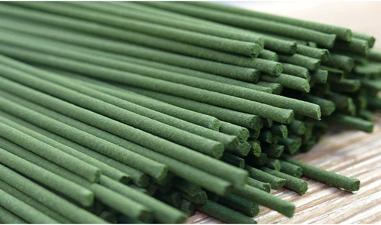 Pine Leaf & Sandalwood Incense | Fresh Forest & Soft Woody Aroma